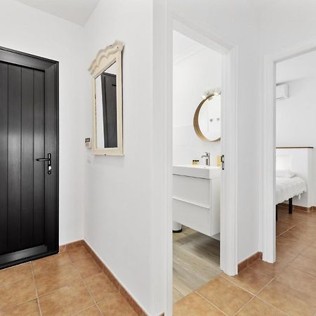 Villa 4 - Vipvipvillas Tías Eksteriør bilde