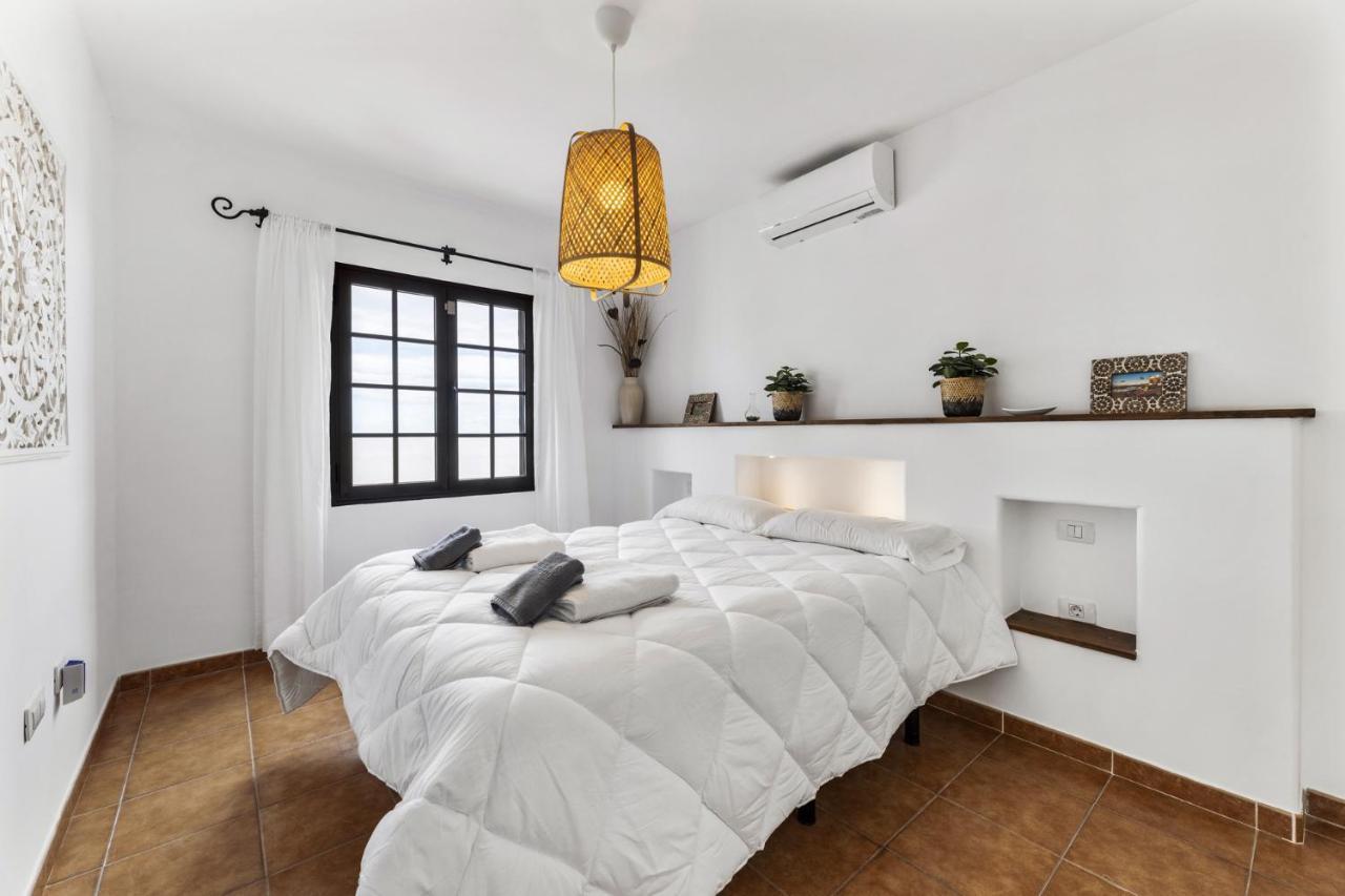 Villa 4 - Vipvipvillas Tías Eksteriør bilde